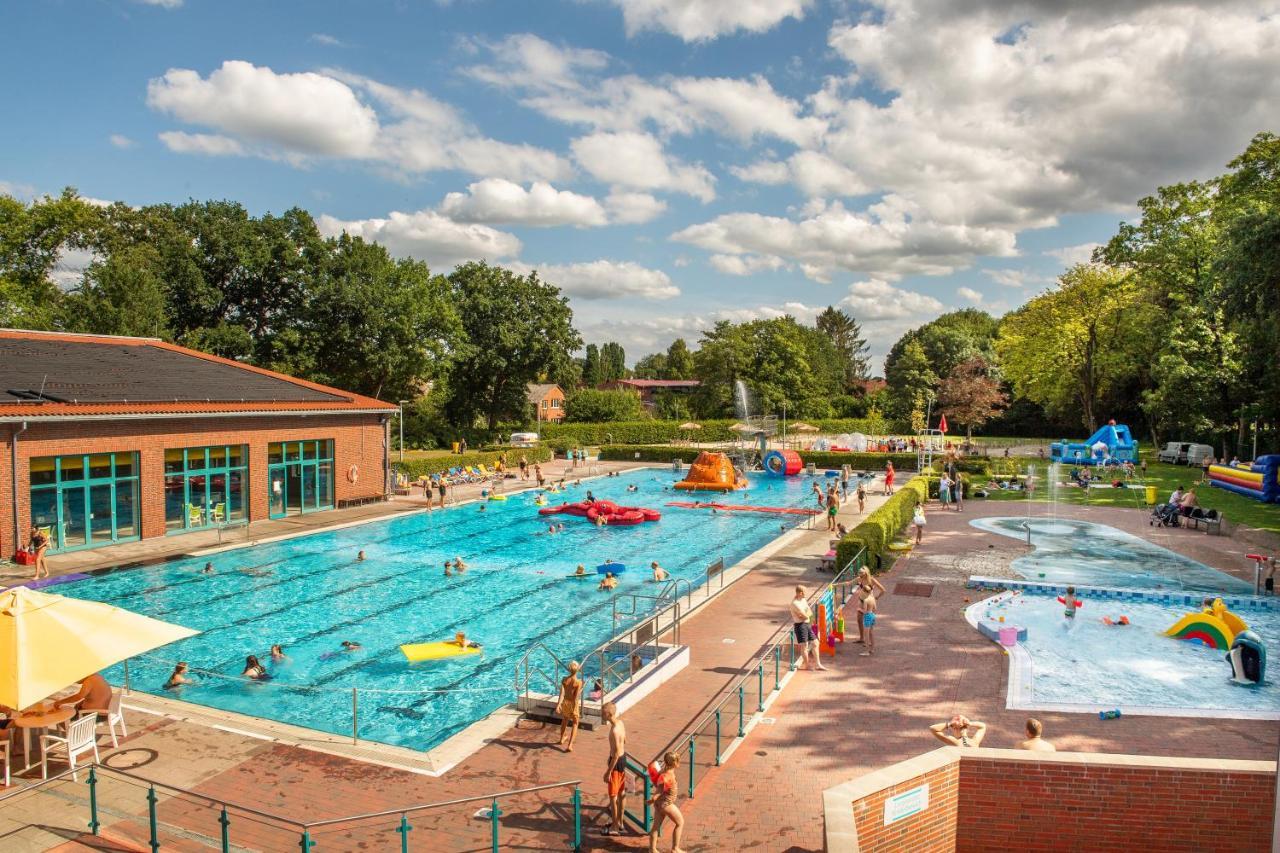 Hoessensportzentrum Westerstede Bagian luar foto