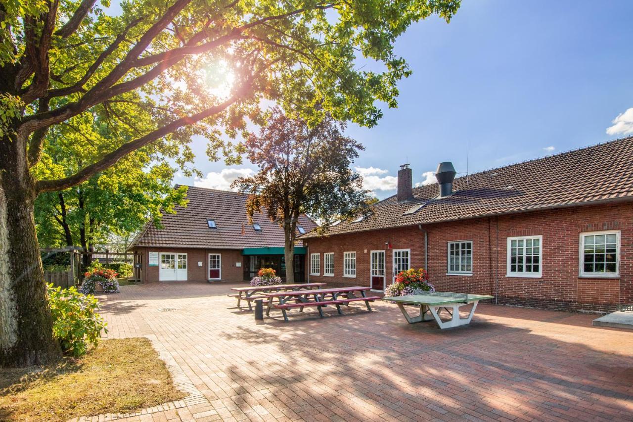 Hoessensportzentrum Westerstede Bagian luar foto