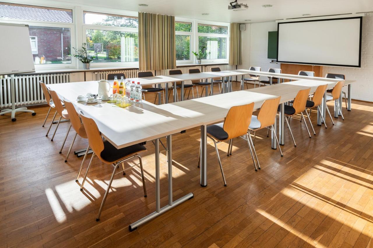 Hoessensportzentrum Westerstede Bagian luar foto